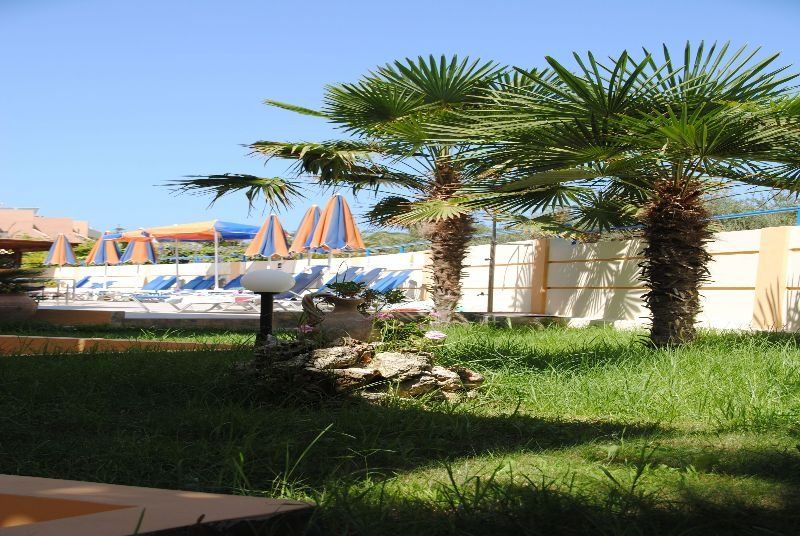 Dias Hotel Apartments Agia Marina 外观 照片