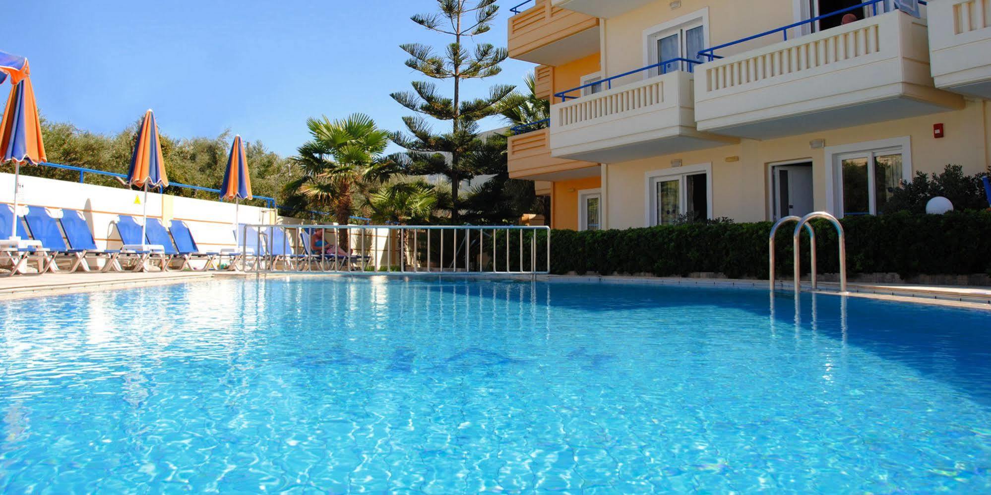 Dias Hotel Apartments Agia Marina 外观 照片