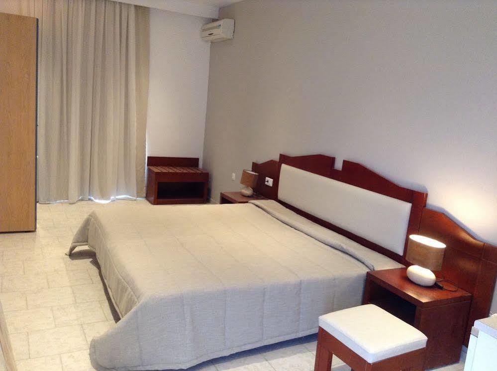 Dias Hotel Apartments Agia Marina 外观 照片