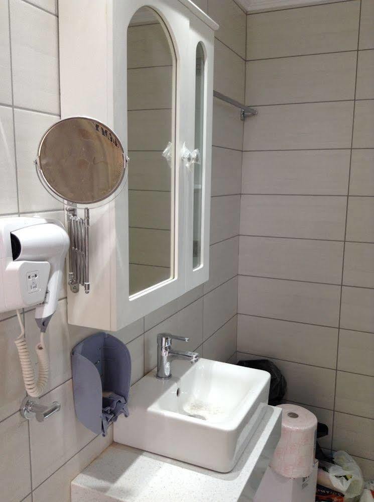 Dias Hotel Apartments Agia Marina 外观 照片